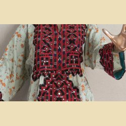 Kjoler med Balochi-broderier nr05